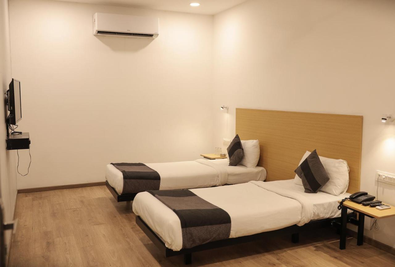 Hotel Signature Inn Nagpur Exterior photo